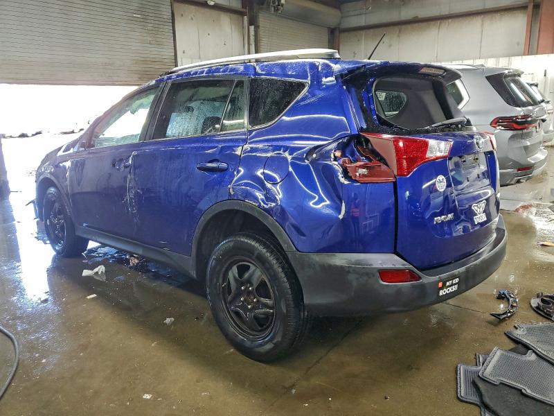 Фото 2 - TOYOTA RAV4