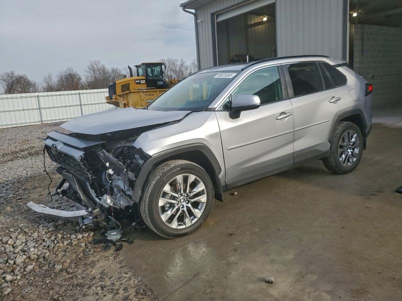 Фото 1 - TOYOTA RAV4