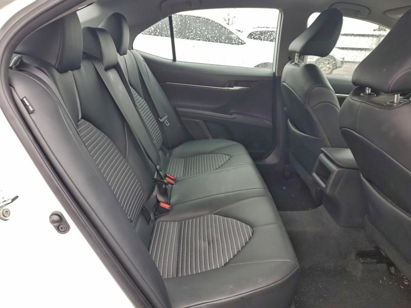 Фото 10 - TOYOTA CAMRY