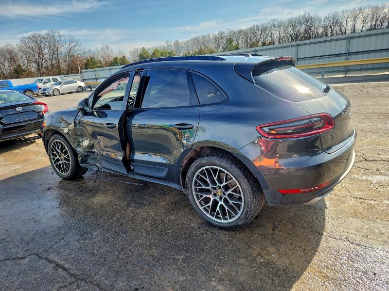 Фото 2 - PORSCHE MACAN