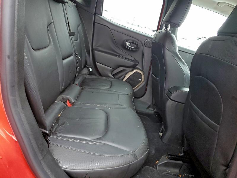 Фото 11 - JEEP RENEGADE