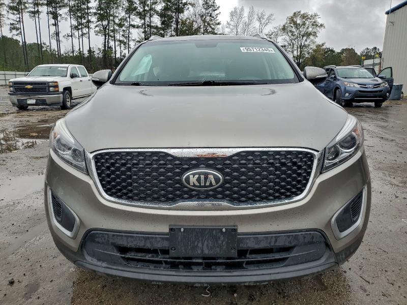 Фото 5 - KIA SORENTO