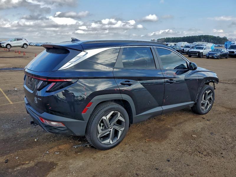 Фото 3 - HYUNDAI TUCSON