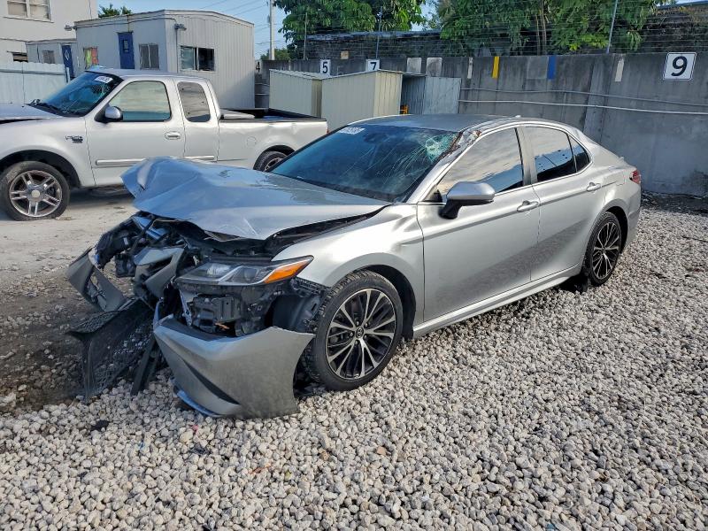 Фото 1 - TOYOTA CAMRY