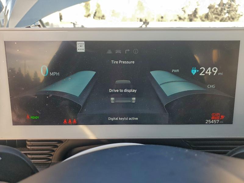 Фото 9 - HYUNDAI IONIQ