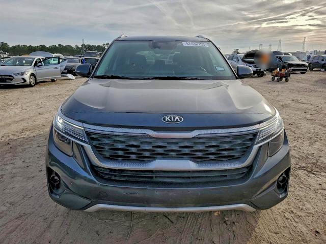 Фото 5 - KIA SELTOS