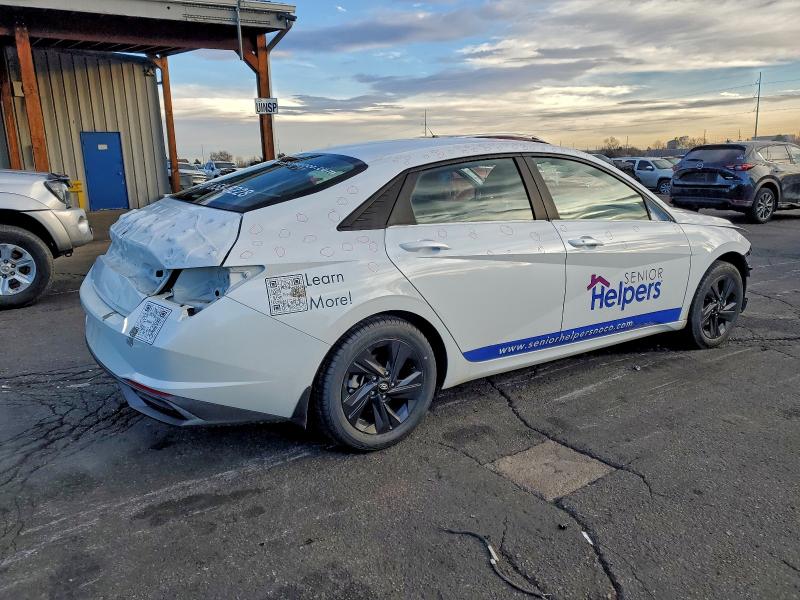 Фото 3 - HYUNDAI ELANTRA