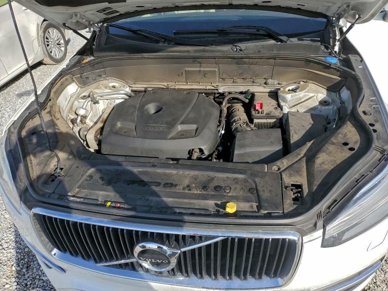 Фото 12 - VOLVO XC90