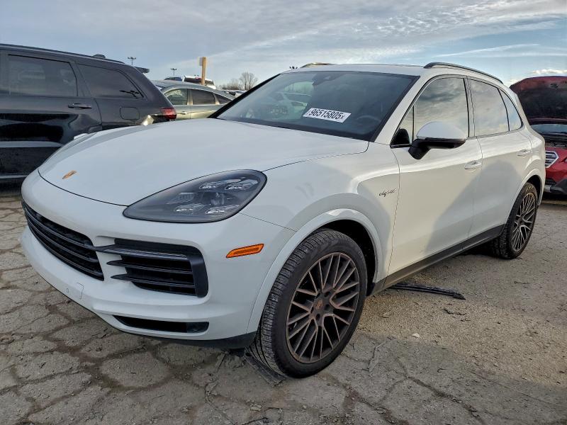 Фото 1 - PORSCHE CAYENNE