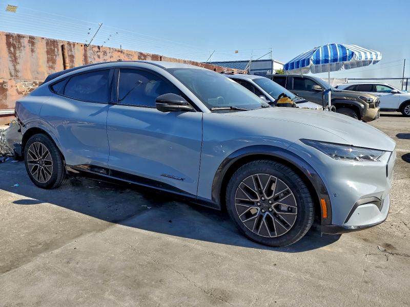 Фото 4 - FORD MUSTANG