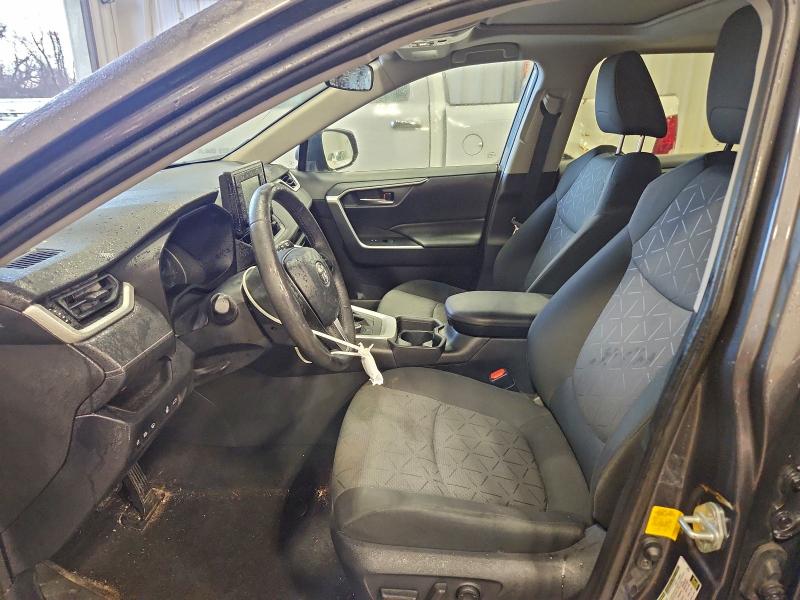 Фото 7 - TOYOTA RAV4