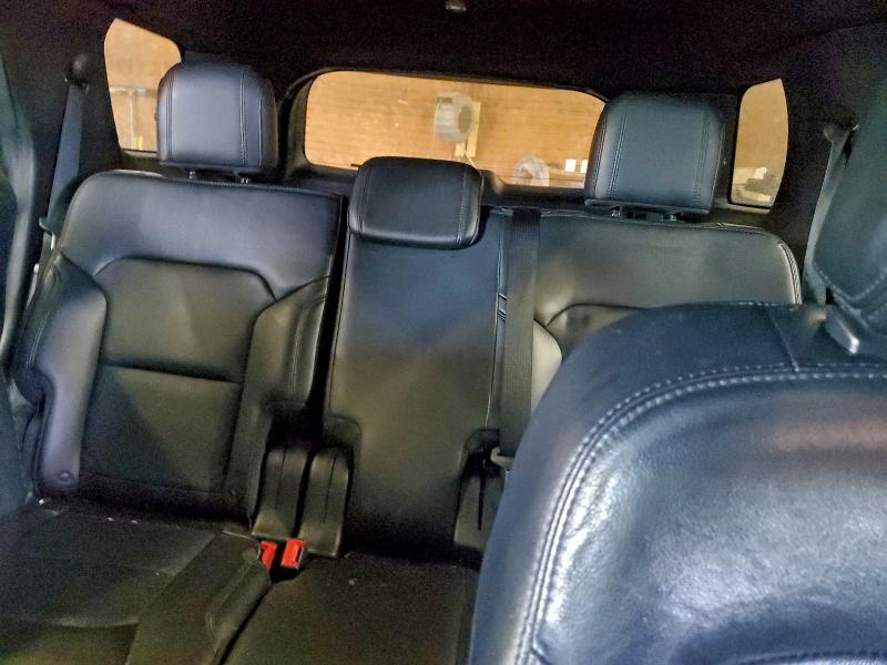 Фото 10 - FORD EXPLORER