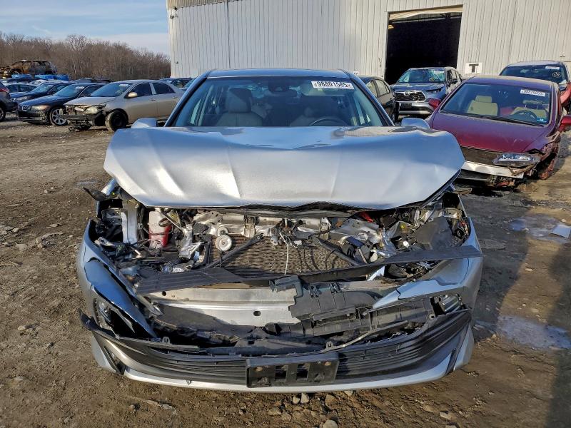 Фото 5 - TOYOTA CAMRY