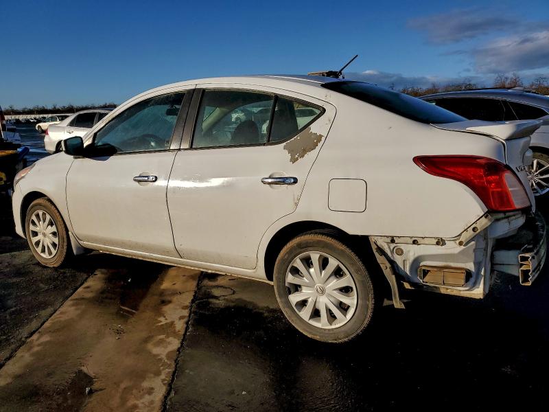 Фото 2 - NISSAN VERSA
