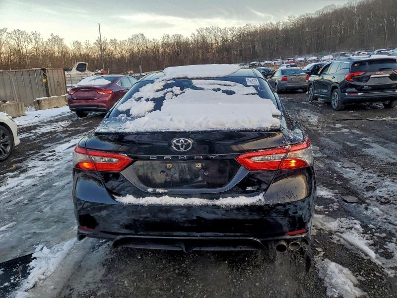 Фото 6 - TOYOTA CAMRY