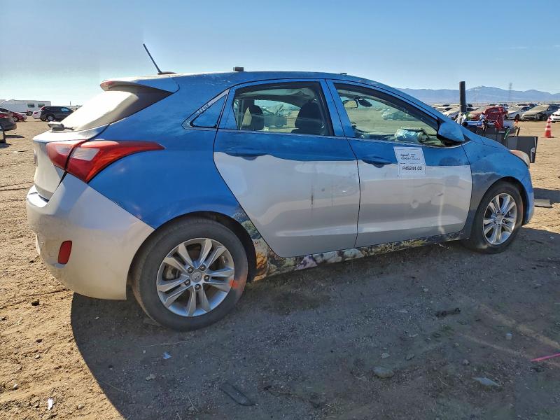 Фото 3 - HYUNDAI ELANTRA