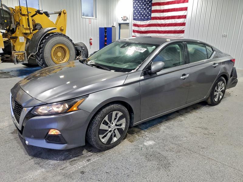 Фото 1 - NISSAN ALTIMA