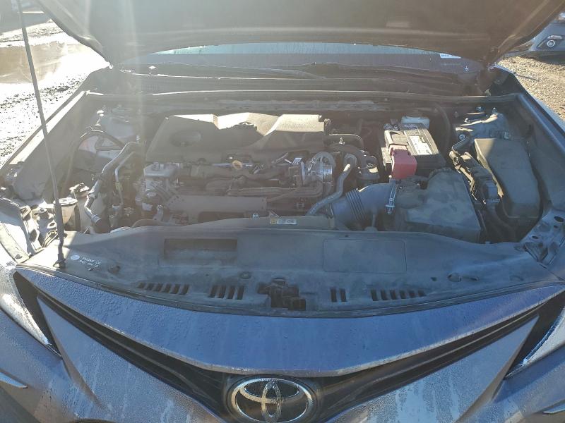 Фото 11 - TOYOTA CAMRY