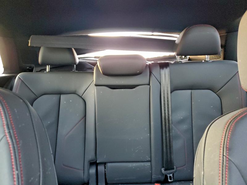 Фото 10 - AUDI Q3