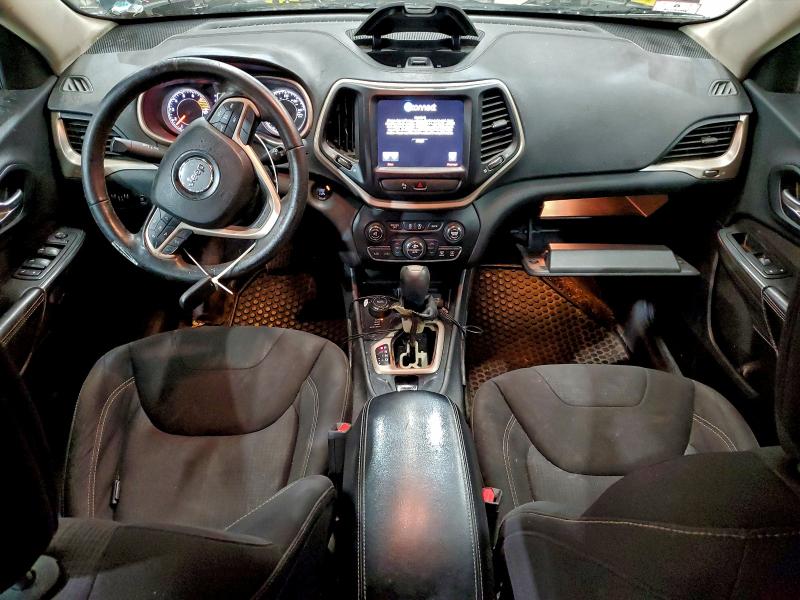 Фото 8 - JEEP GRAND CHER