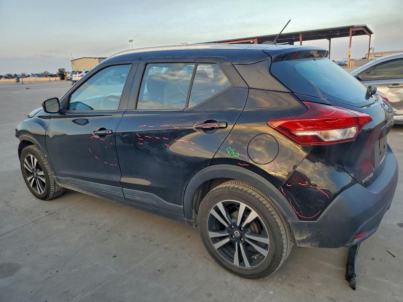 Фото 2 - NISSAN KICKS