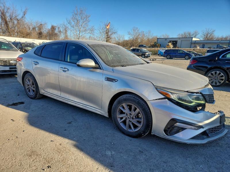 Фото 4 - KIA OPTIMA