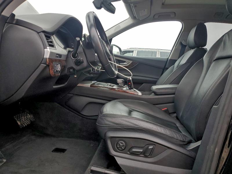 Фото 7 - AUDI Q7