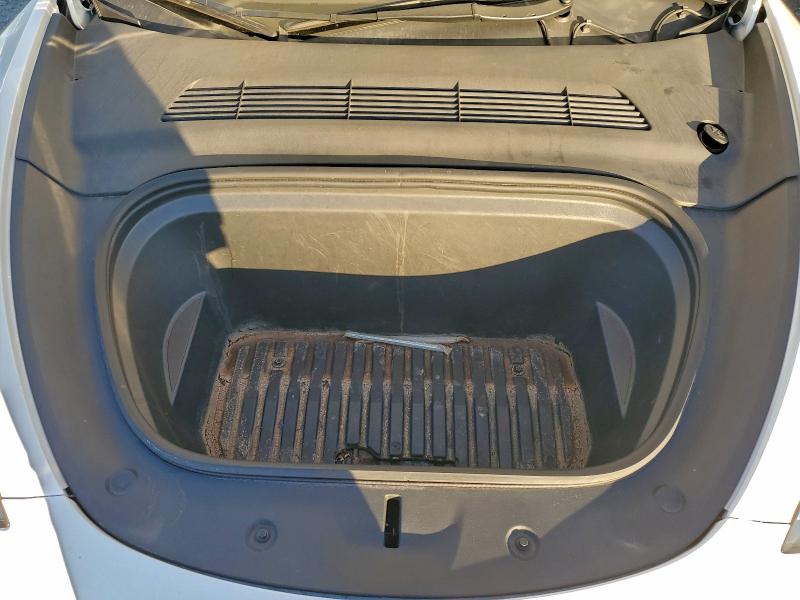 Фото 12 - TESLA MODEL Y