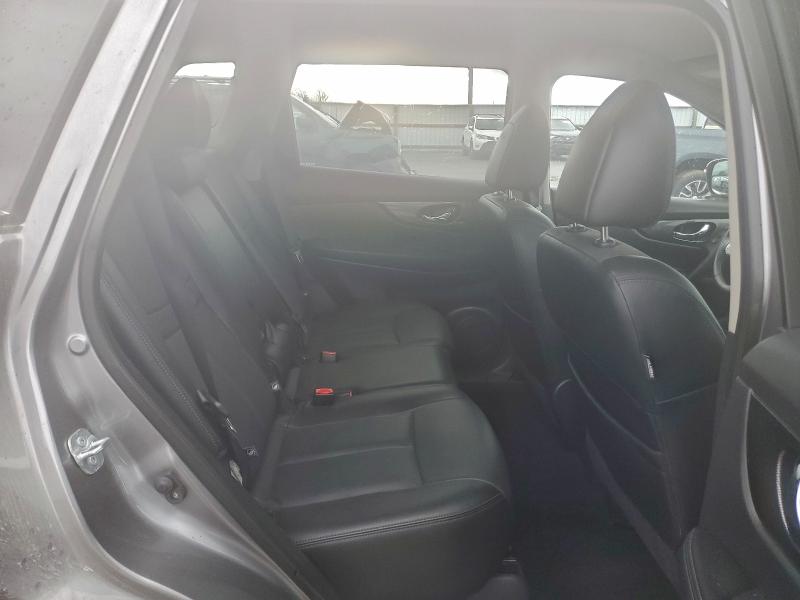 Фото 11 - NISSAN ROGUE