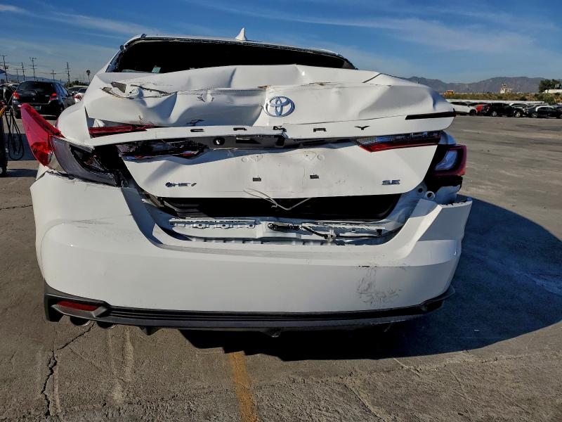 Фото 6 - TOYOTA CAMRY