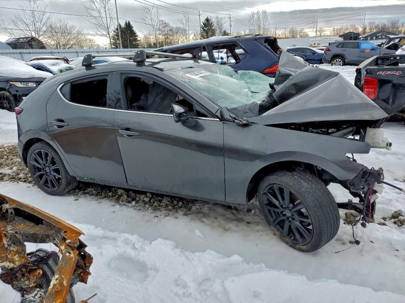 Фото 4 - MAZDA 3