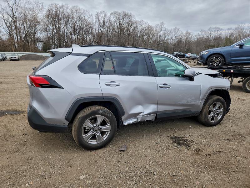 Фото 3 - TOYOTA RAV4