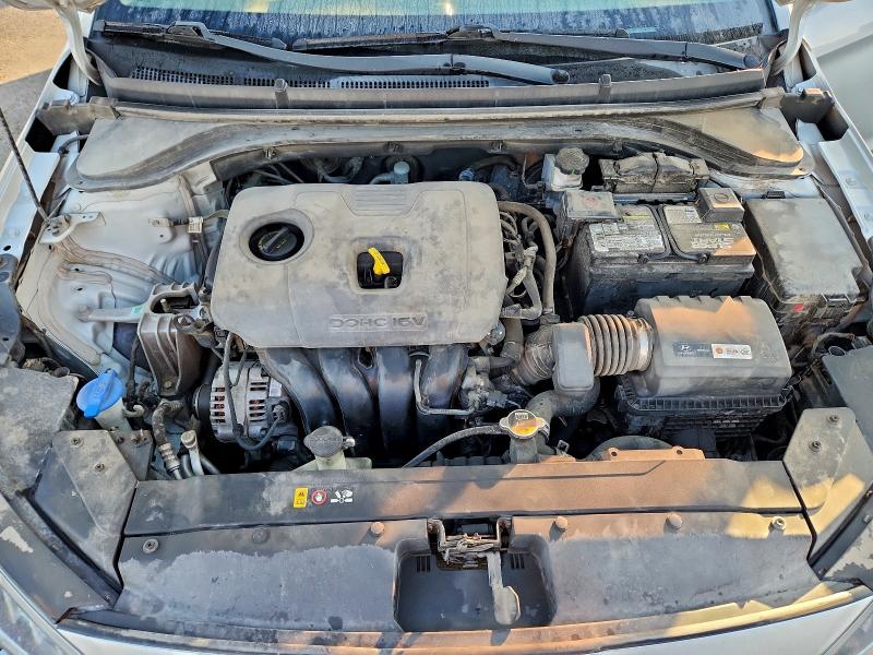 Фото 11 - HYUNDAI ELANTRA