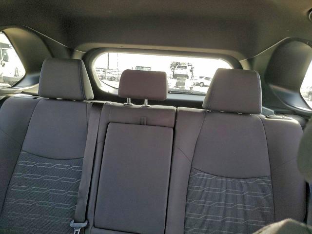 Фото 10 - TOYOTA RAV4