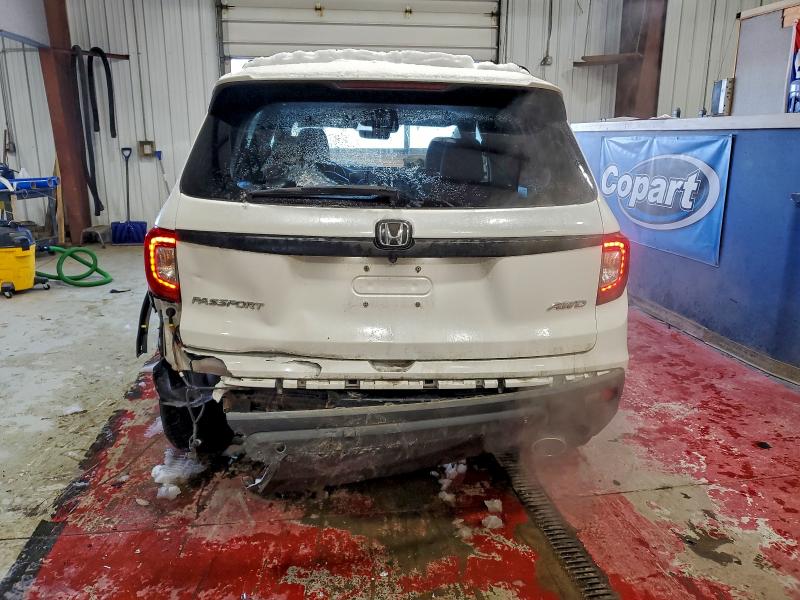 Фото 6 - HONDA PASSPORT