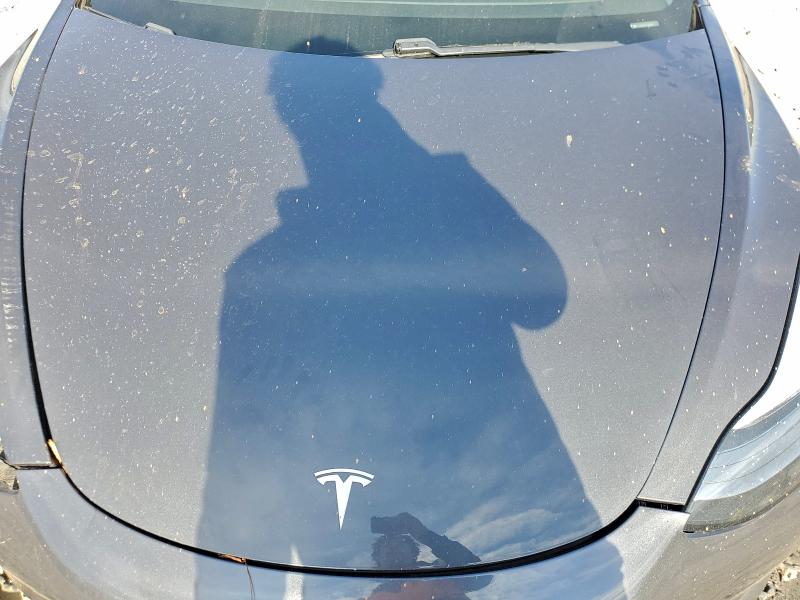 Фото 11 - TESLA MODEL 3