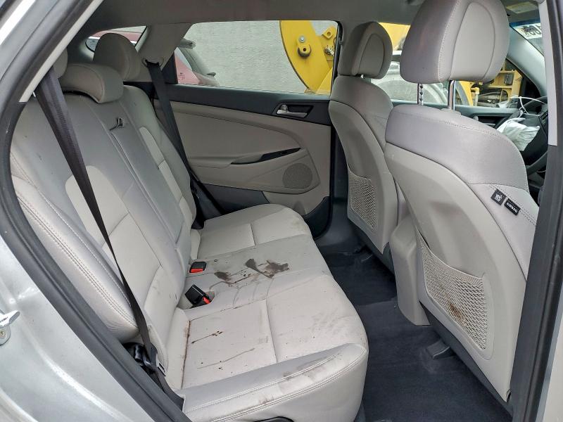 Фото 11 - HYUNDAI TUCSON