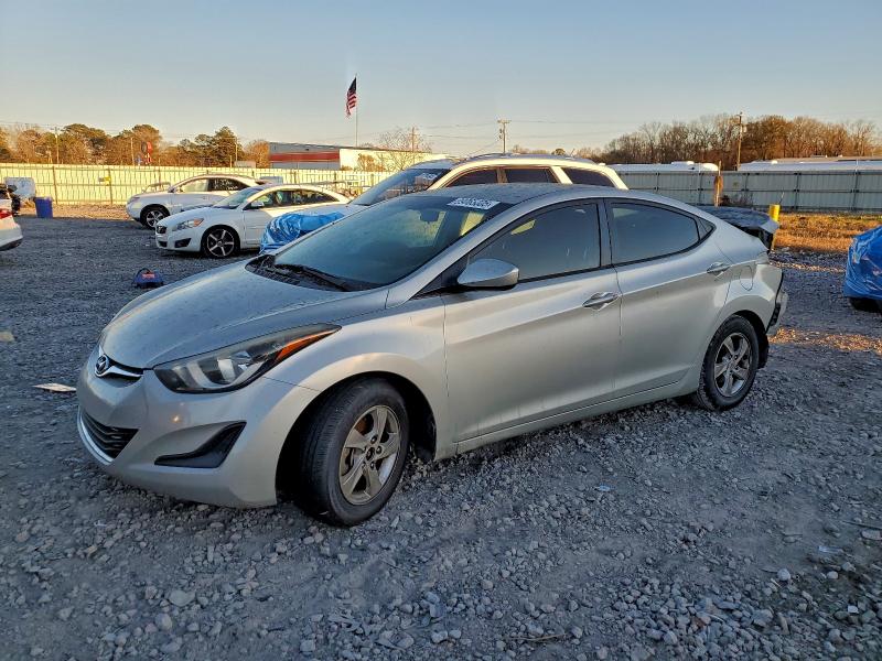 Фото 1 - HYUNDAI ELANTRA