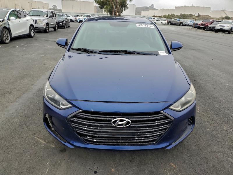 Фото 5 - HYUNDAI ELANTRA