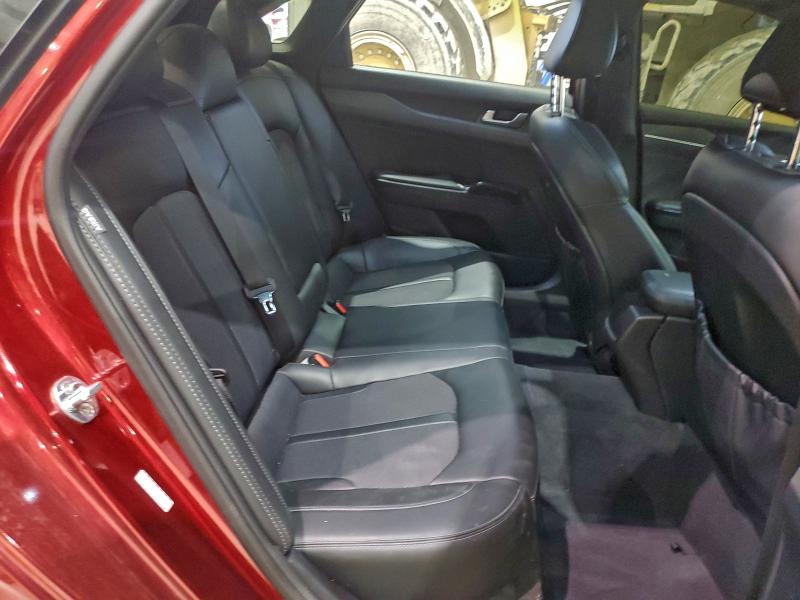 Фото 10 - KIA K5