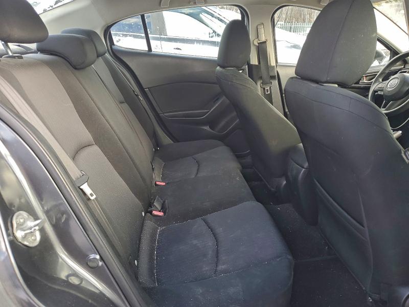 Фото 10 - MAZDA 3