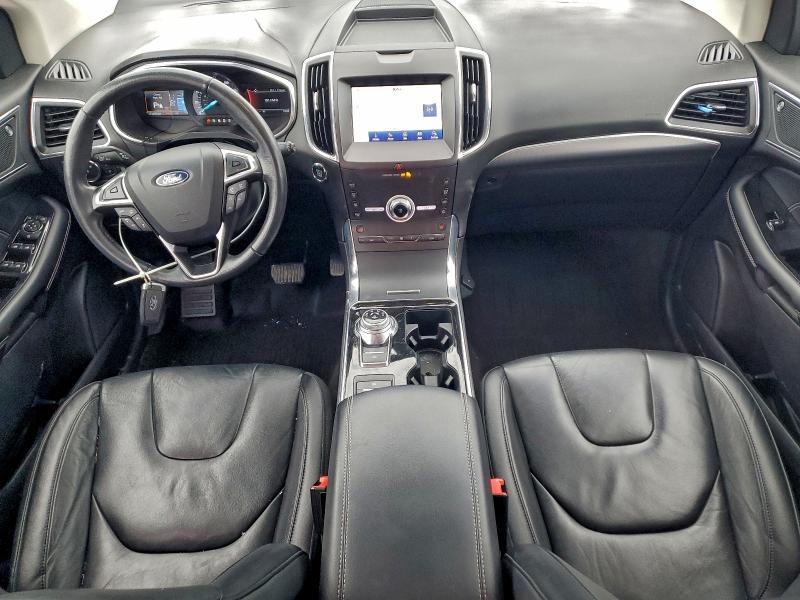 Фото 8 - FORD EDGE