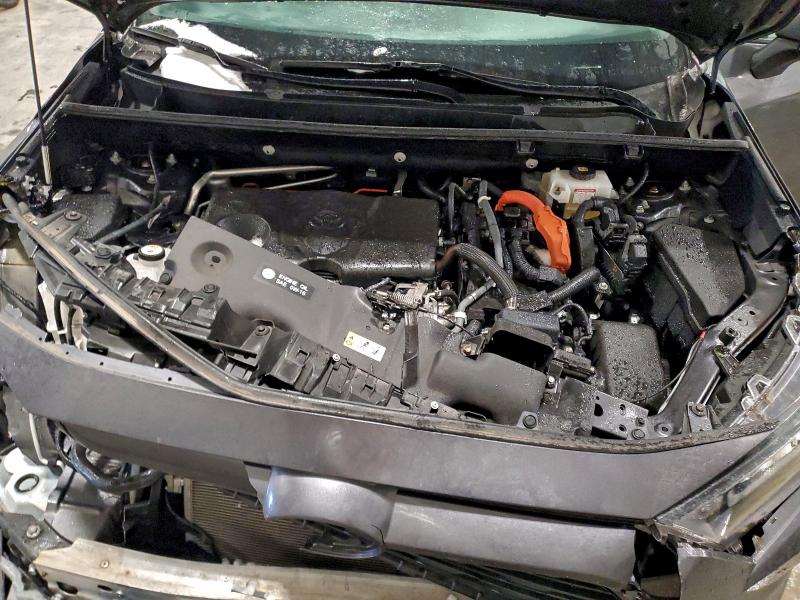 Фото 12 - TOYOTA RAV4