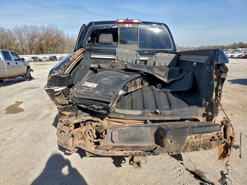 Фото 6 - NISSAN FRONTIER