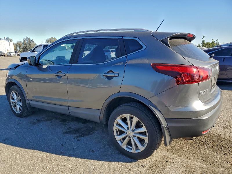 Фото 2 - NISSAN ROGUE