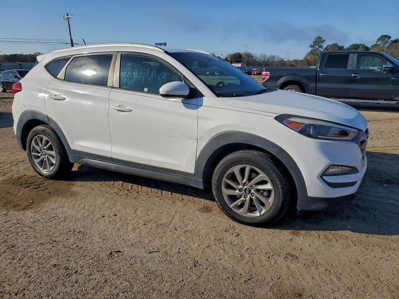 Фото 4 - HYUNDAI TUCSON