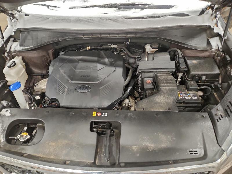 Фото 12 - KIA SORENTO