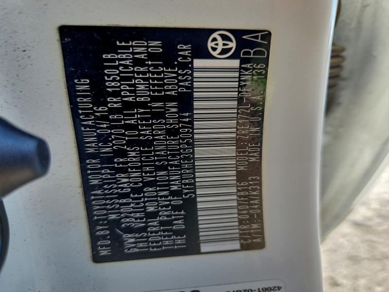 Фото 13 - TOYOTA COROLLA