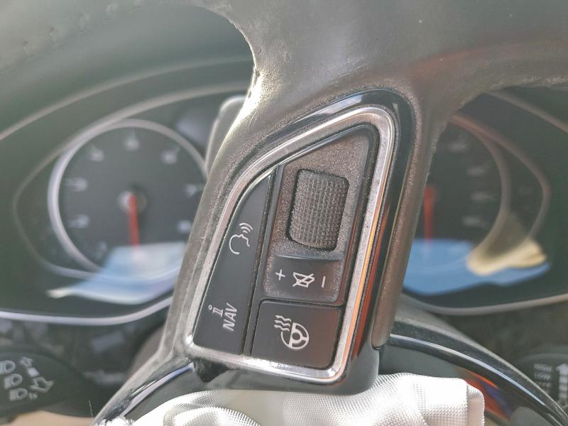 Фото 9 - AUDI A6