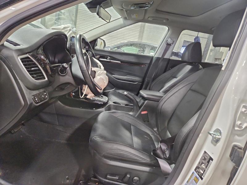 Фото 7 - KIA SELTOS